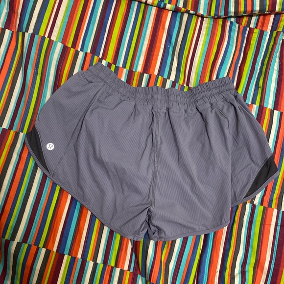lululemon athletica Pants - Lululemon hottie hot like shorts size tag is missing fast shipping